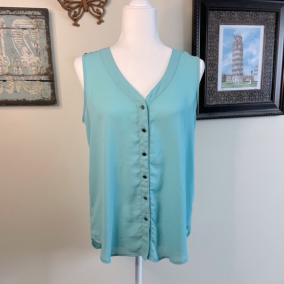 Maurices Tops - Lightweight blue tank size M from Maurices.